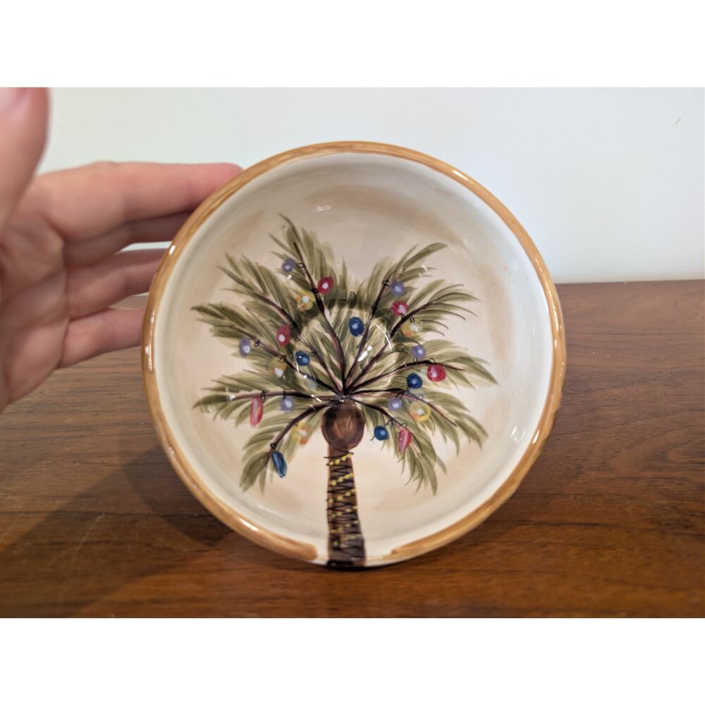 Vintage Hand-Painted Ceramic Bowl – Tabletops Lifestyles “Kona Christmas” - Picture 5 of 7